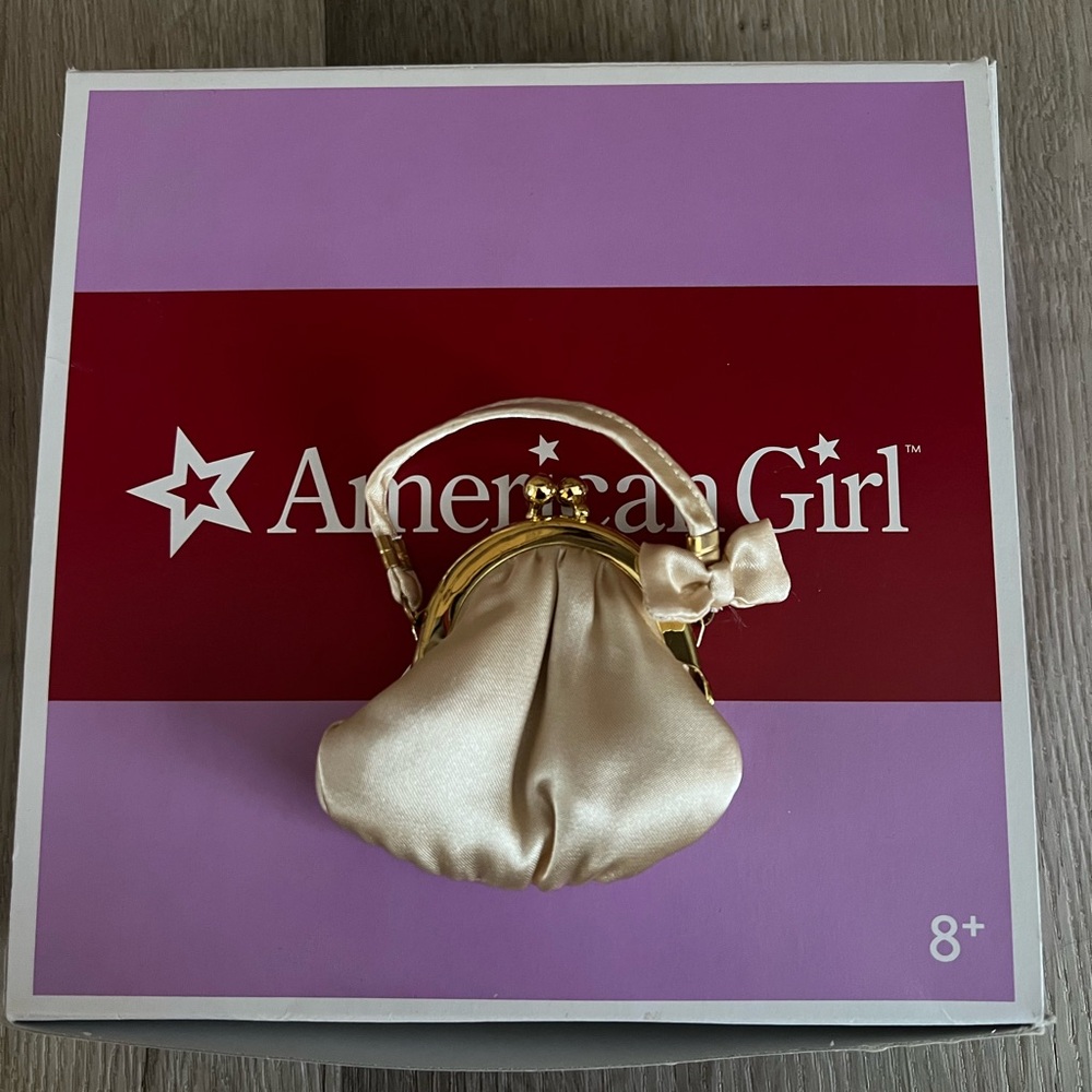American Girl Doll Midnight Holly Outfit & Accessories - Doll Not Included - Picture 3 of 10